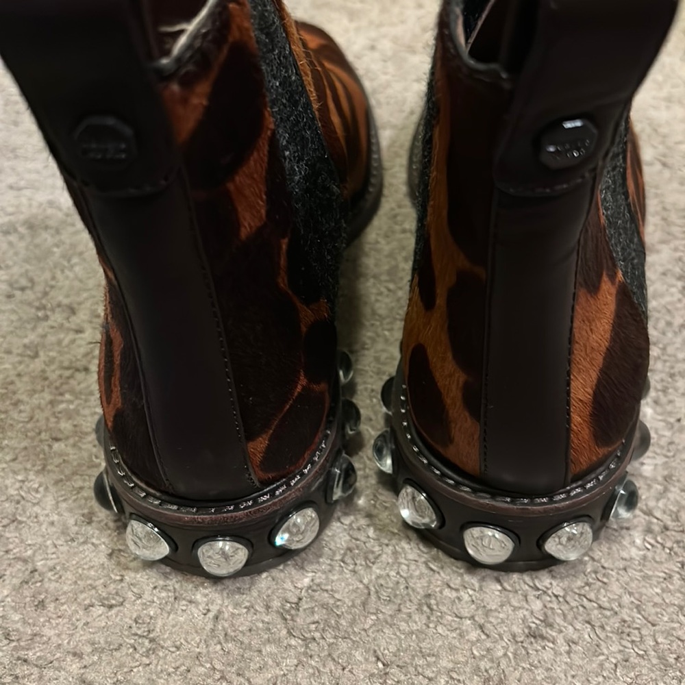 Beautiful printed comfy cozy shoe